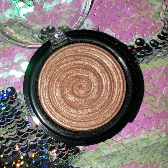 Laura Geller Other - Laura Geller | Baked Gelato Swirl in Peach Glow